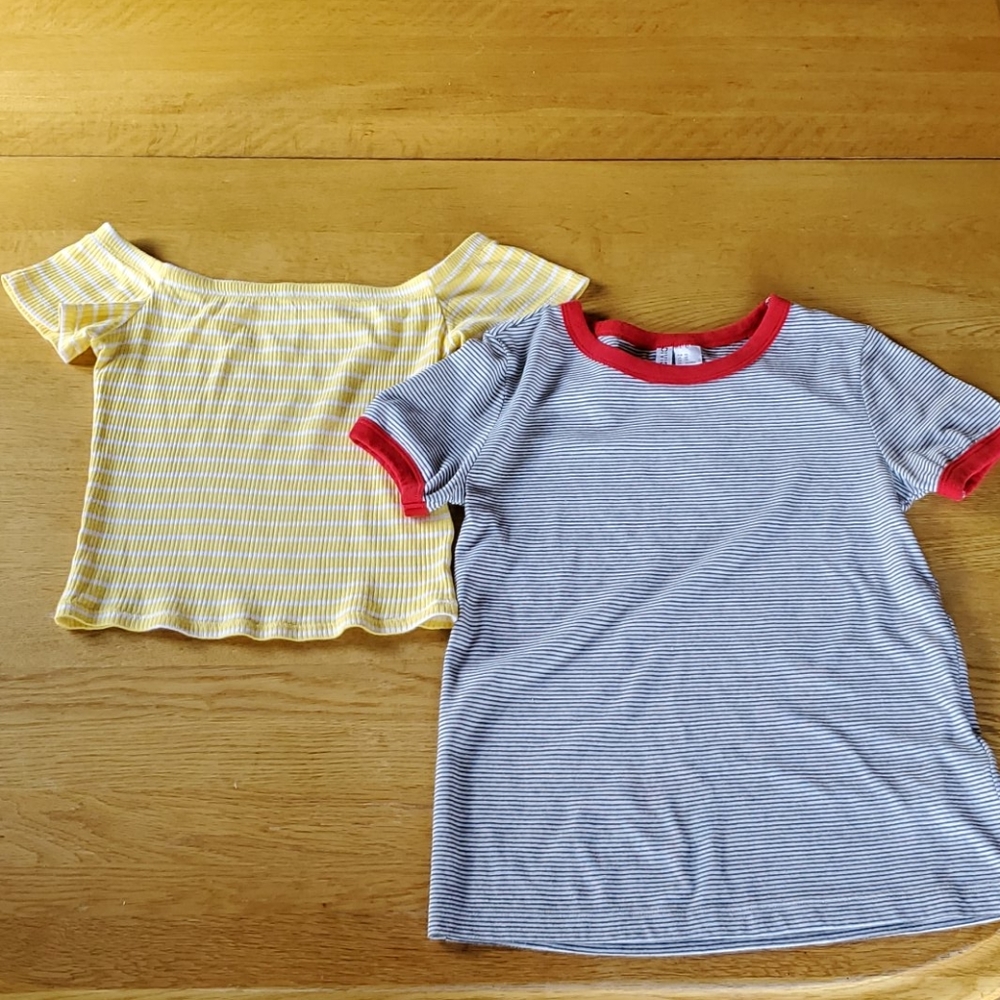 🛍Divided by H&M 2 short sleeve shirts, size XS, cute!